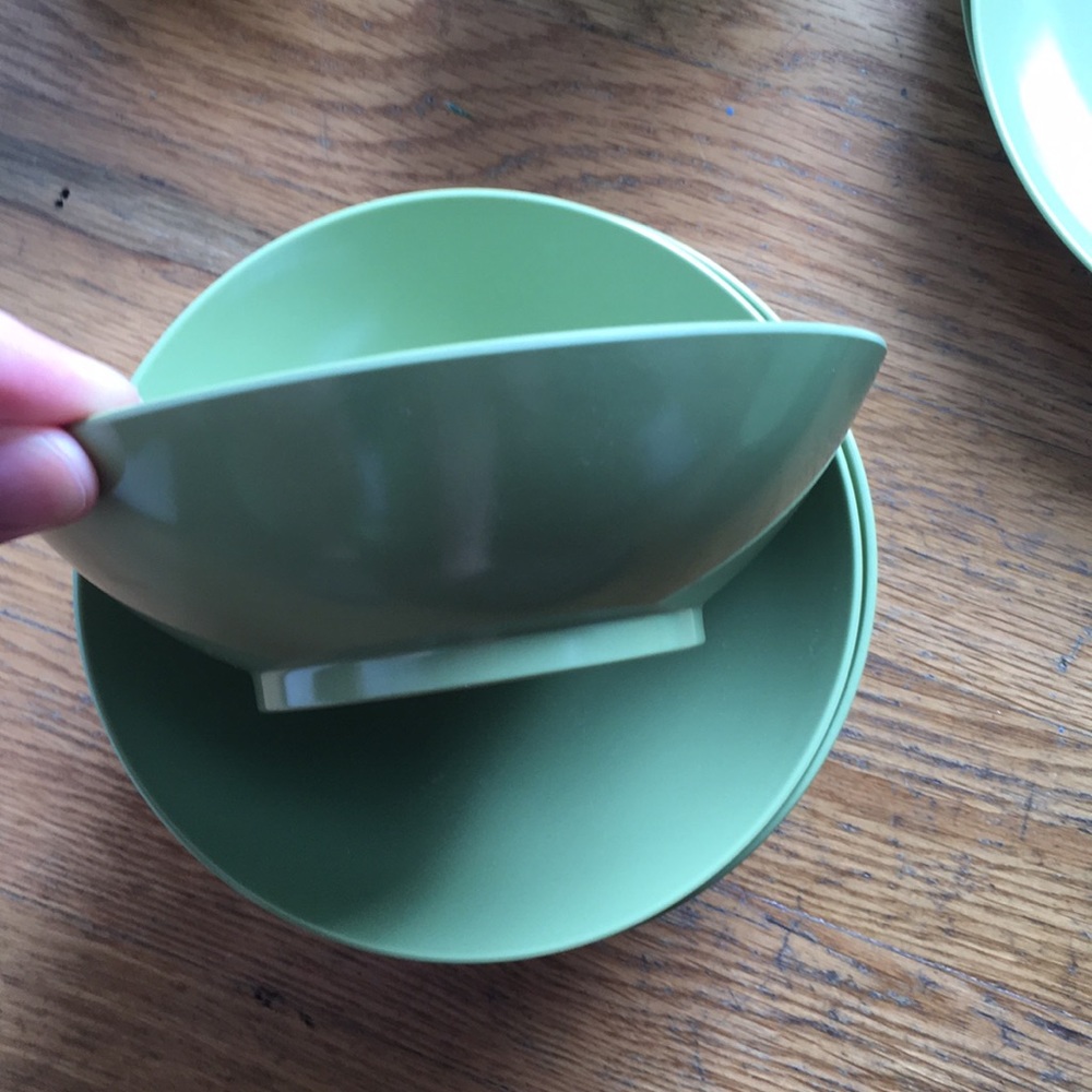 Dish set - Picture 2 of 6